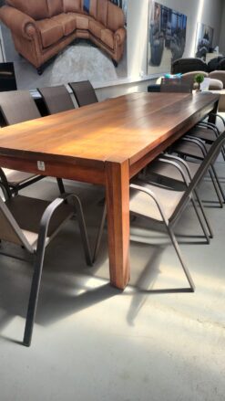 Furniture Merchant 10 seater patio set