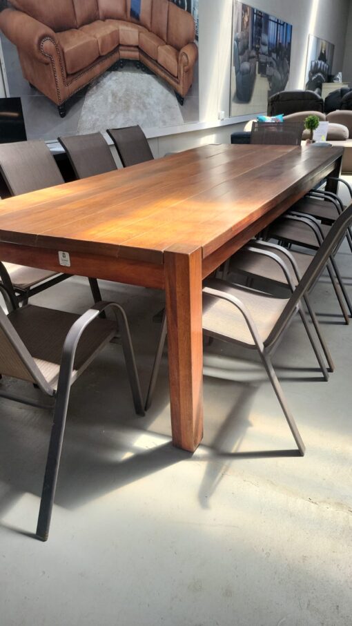 Furniture Merchant 10 seater patio set