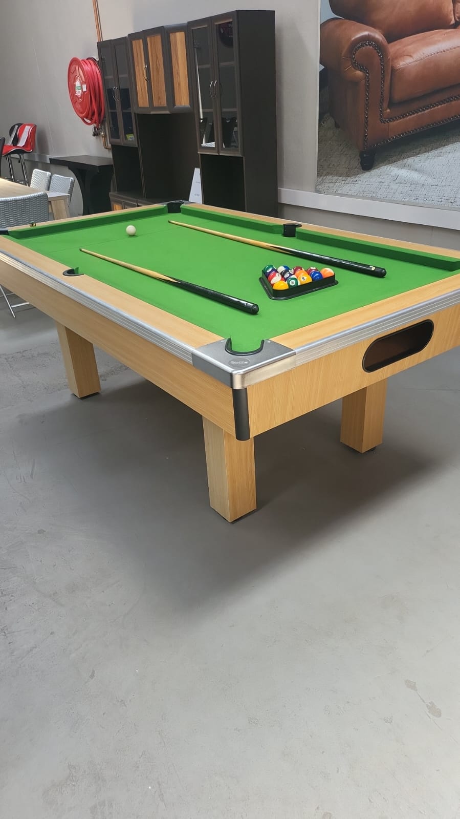 Shoot Strandard pool table - Image 4
