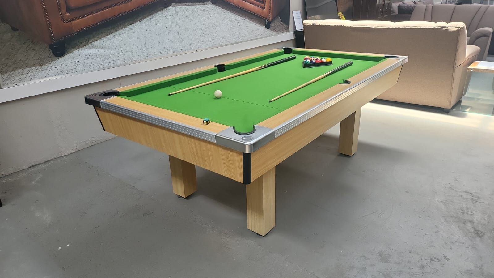 Shoot Strandard pool table - Image 5