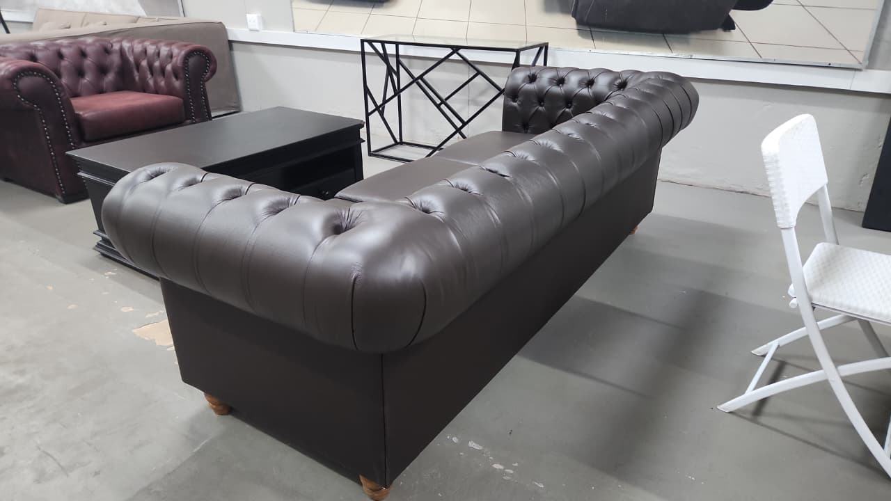 Full Genuine Leather chesterfield 3 seater - Image 4