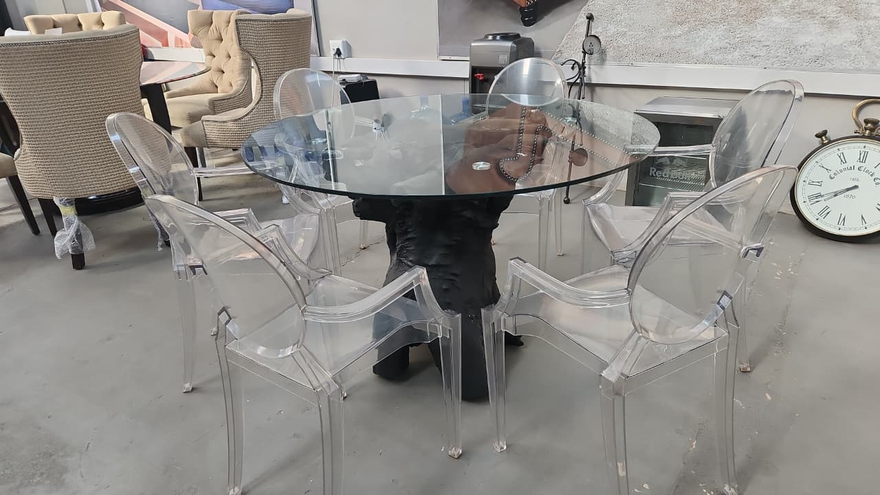 Beautiful 6 seater glass top patio set with 6 acrylic chairs