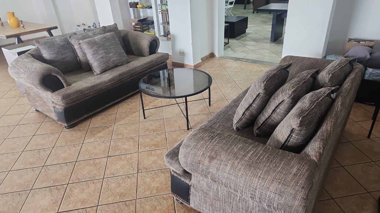 2 piece grey and black fabric lounge suite